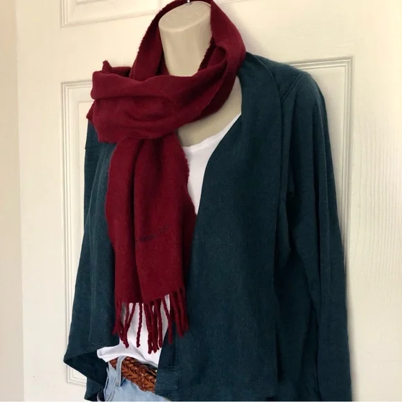 CHRISTIAN DIOR Vintage 100% Lambswool Burgundy 53" x 11.5 " Made Great Britain